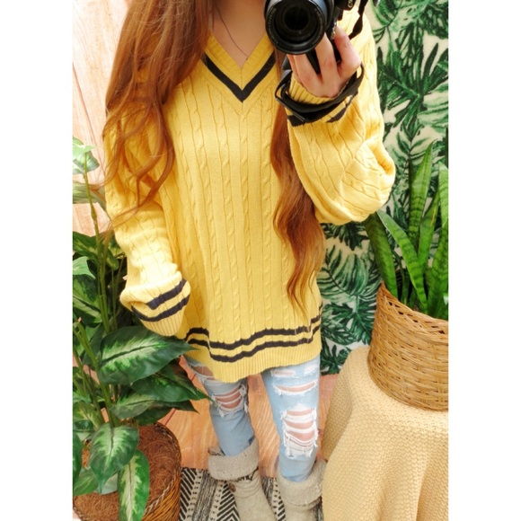 Vintage Sweaters - Sold 🌻 Vintage cozy chunky varsity knit oversized sweater ✨